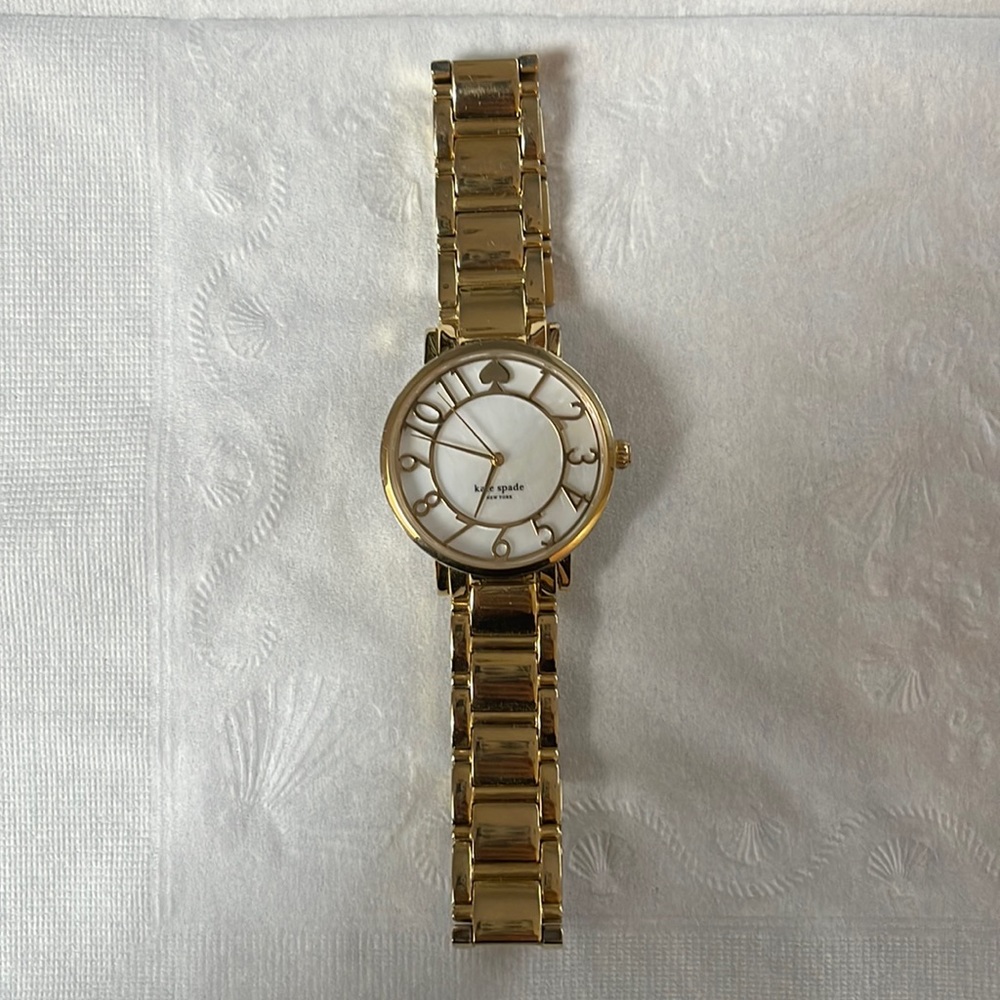 Kate Spade Yellow Gold Ladies Watch Scallop Mother Of Pearl Face 0780 Bracelet